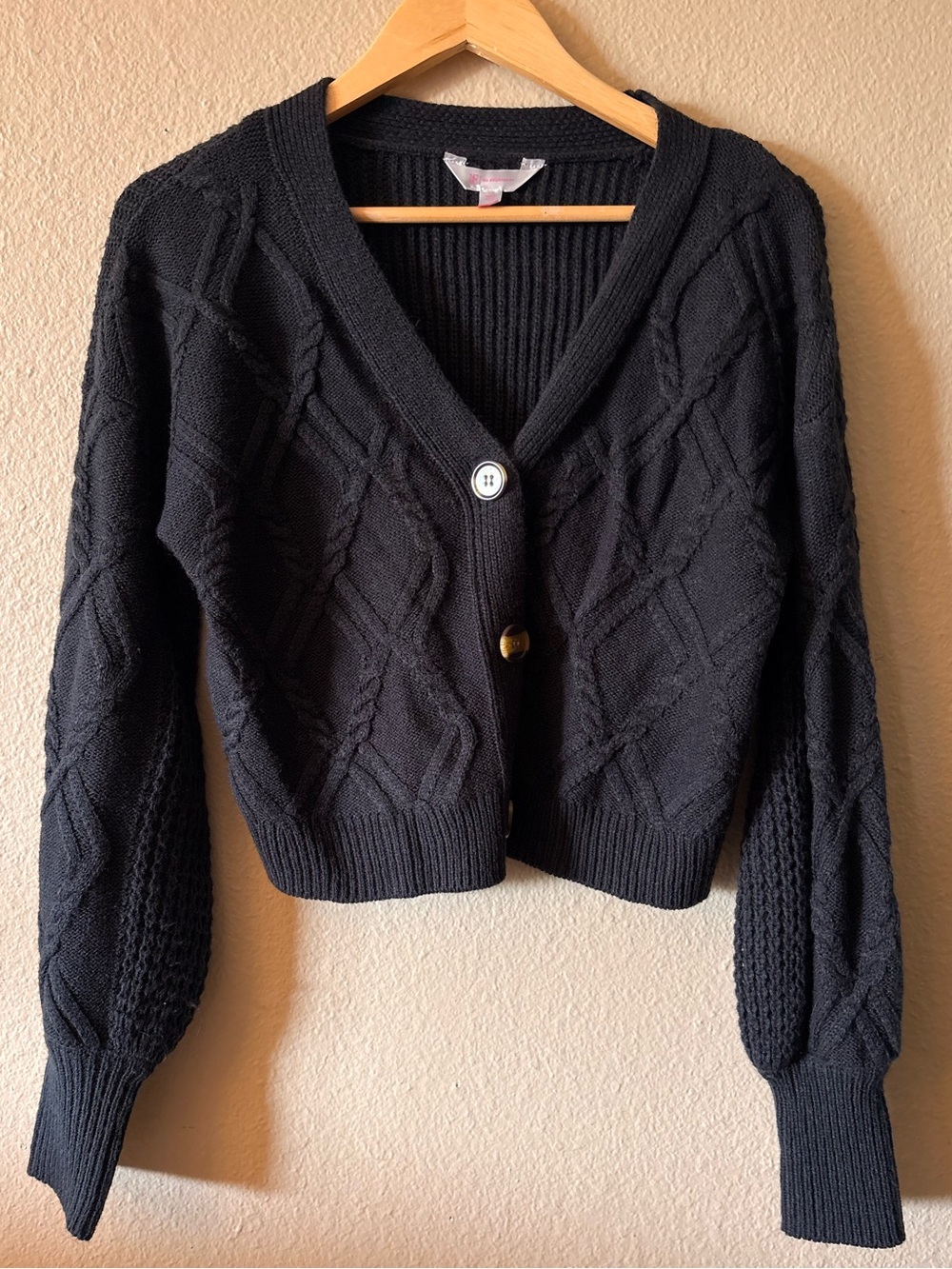 No Boundaries Black Cropped Cable Knit Cardigan Large Button Front Sweater